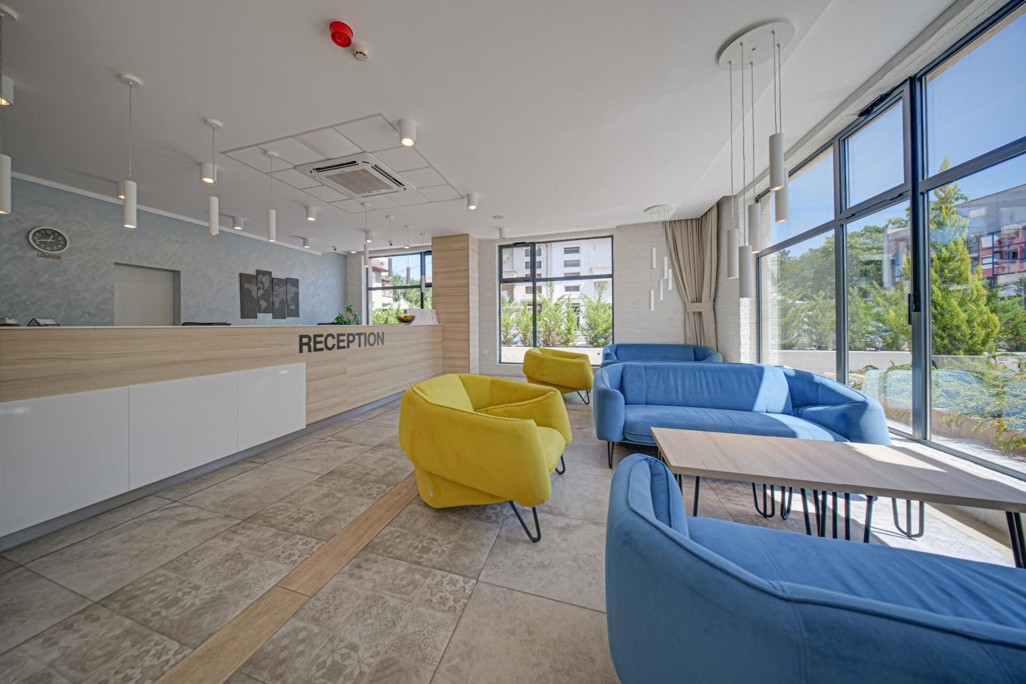 Cinema Hotel Primorsko Esterno foto